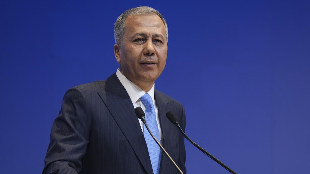 Bakan Yerlikaya Karayolları Trafik Kanunu’nda yapılacak değişiklikleri anlattı