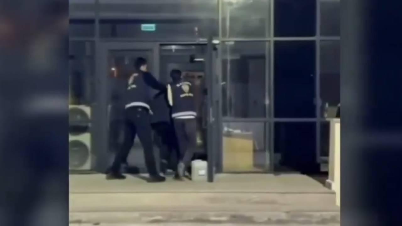 Çocuklarının yanında babayı darp eden saldırgan gözaltına alındı