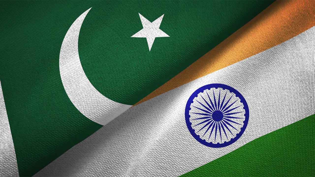 Hindistan, ilk kez Pakistan’ın uçaklarını düşürdüğünü doğruladı